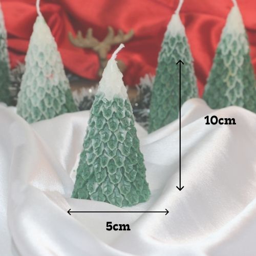 🎄 Christmas Tree Candle 55g – A Festive Glow for Your Holiday Decor