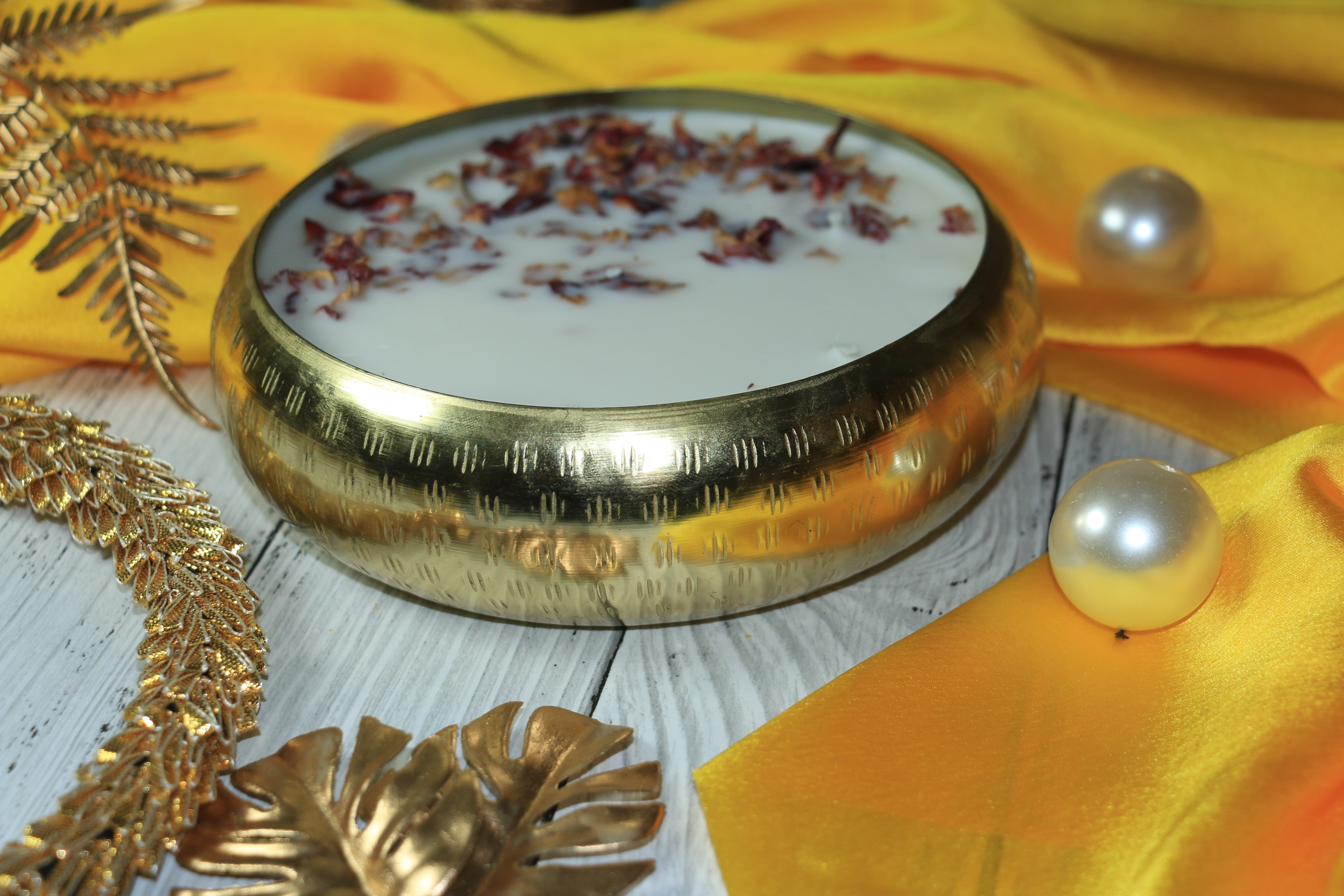 Round Hammered Urli Candle – Rose & Oud Blend | Luxury Décor & Fragrance