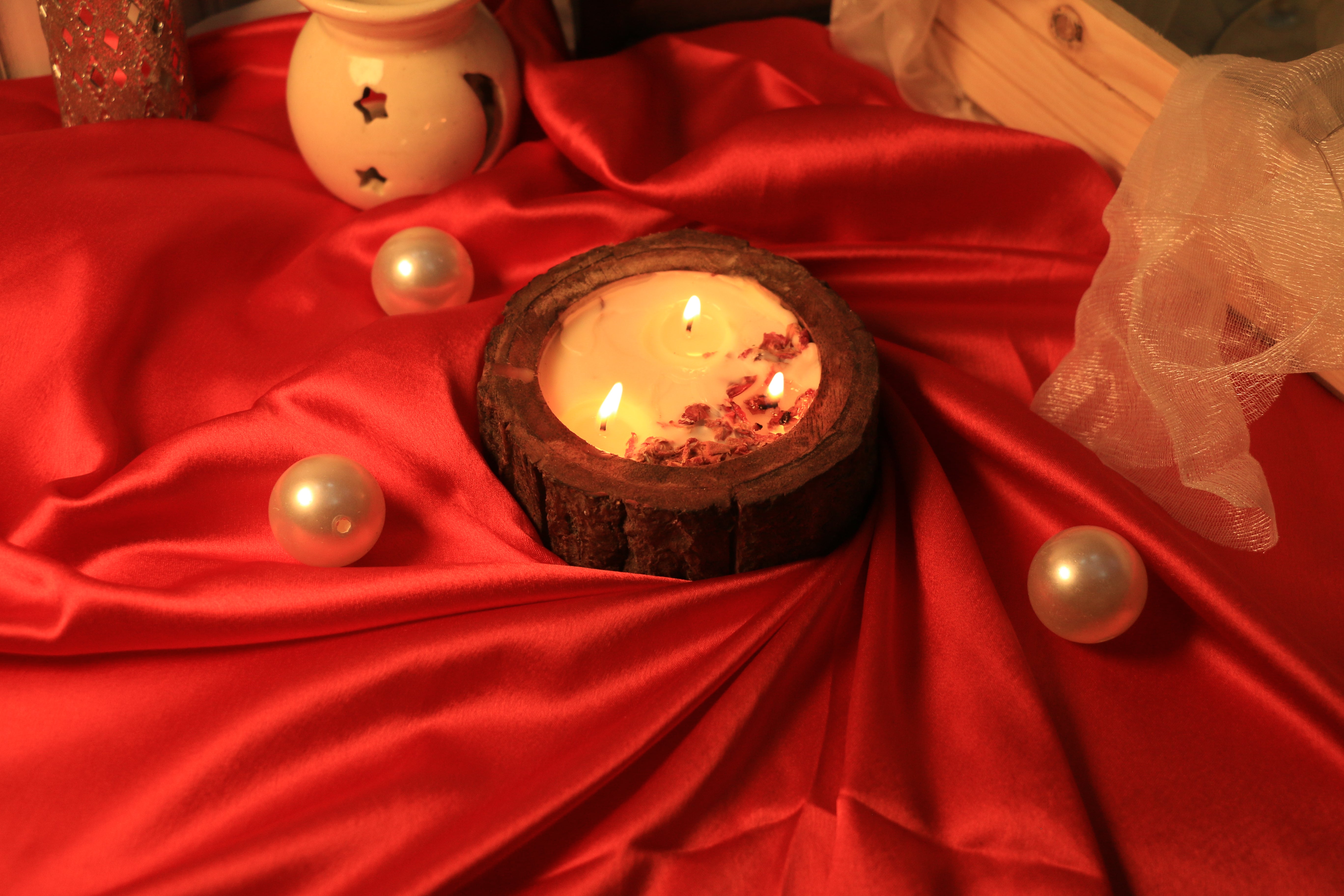 Bark Bliss Candle – Saffron & Rose | Dried Floral Décor