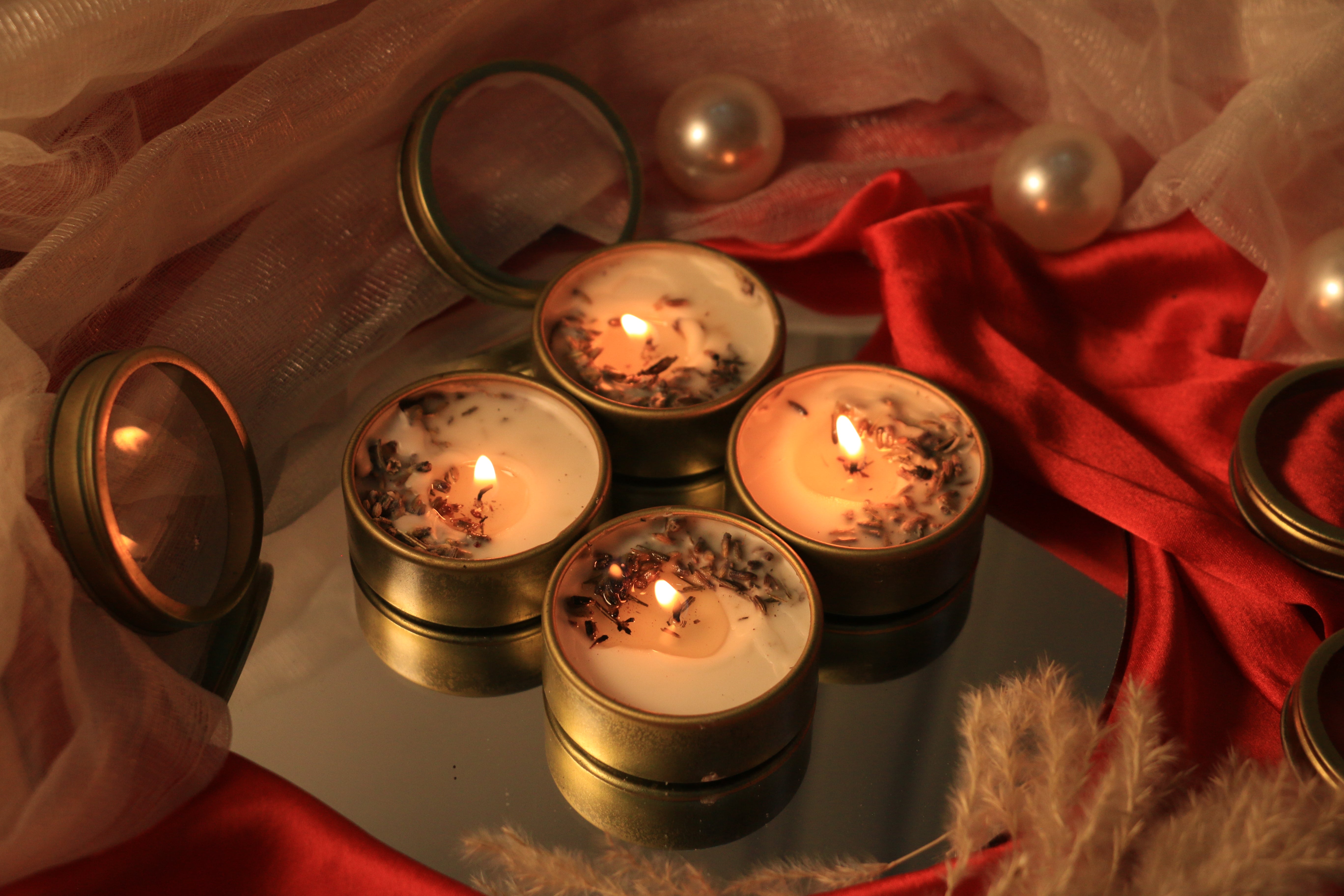 Peek-a-Bloom Tin Candle | 20g each | Oud & Lavender Fragrance – Pack of 4