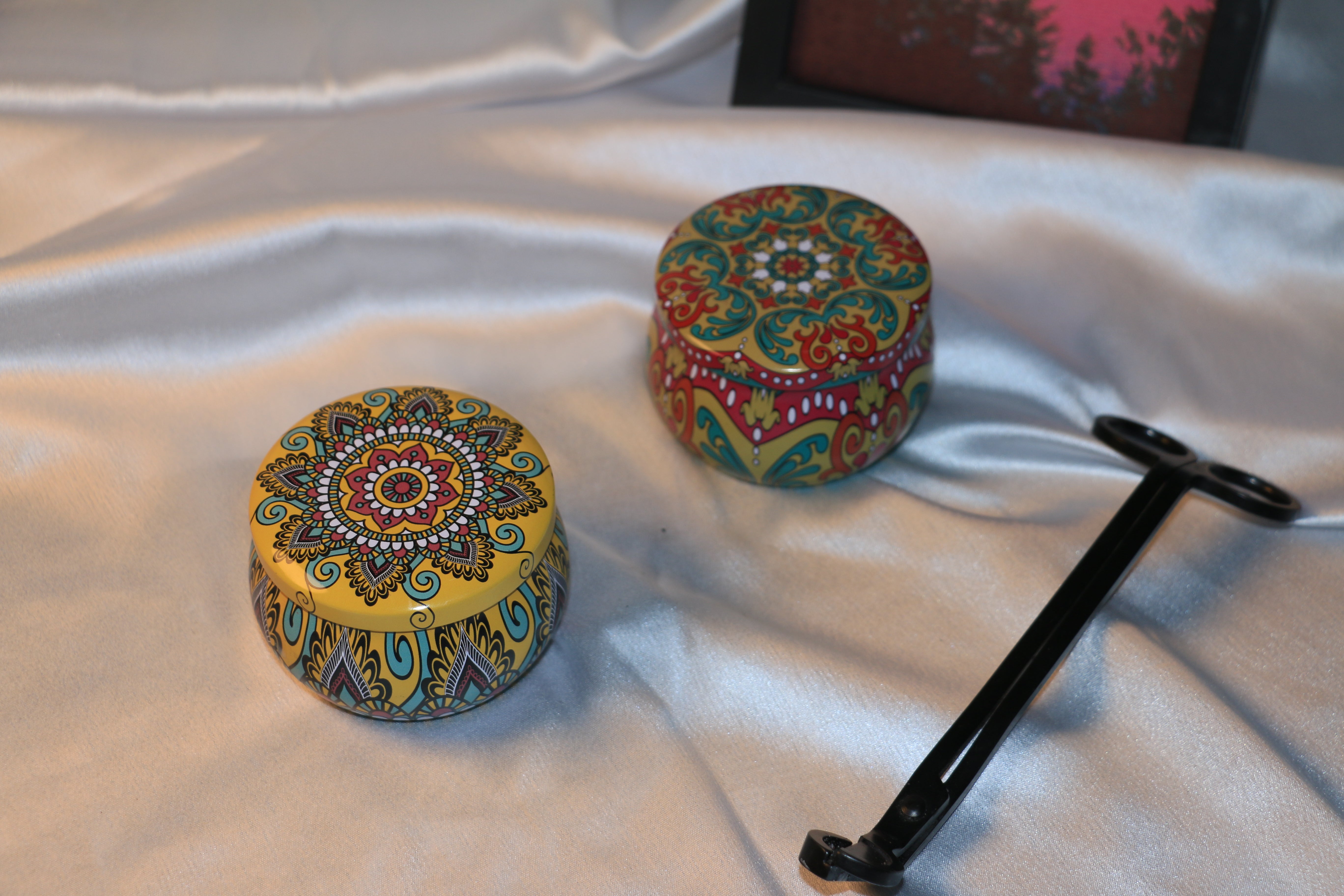Assorted Printed Tin Candles – Stylish & Fragrant