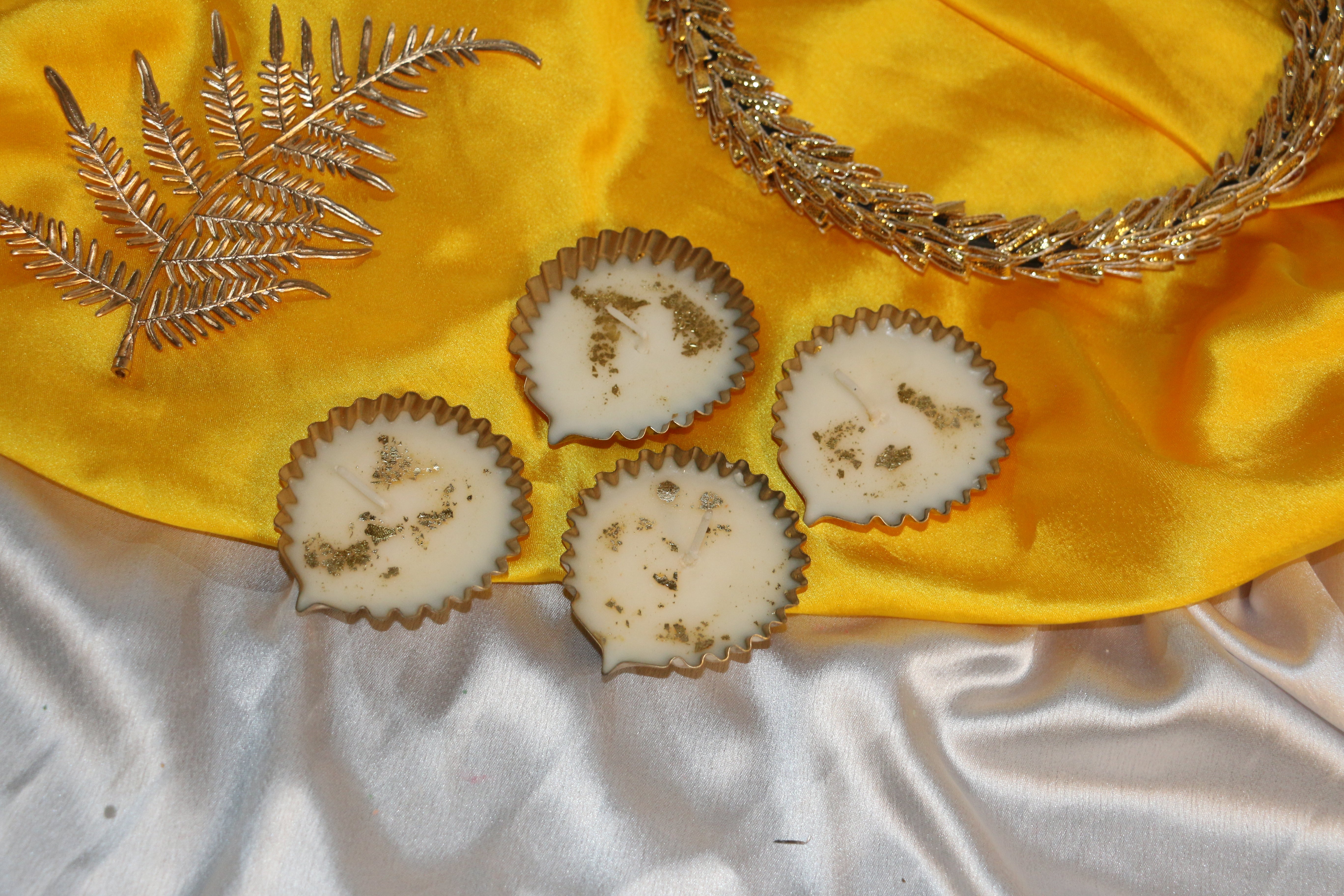 Diya Urli Metal Candle – Premium Soy Wax – Set of 4 - Ethnic Elegance with the Warmth of Vanilla