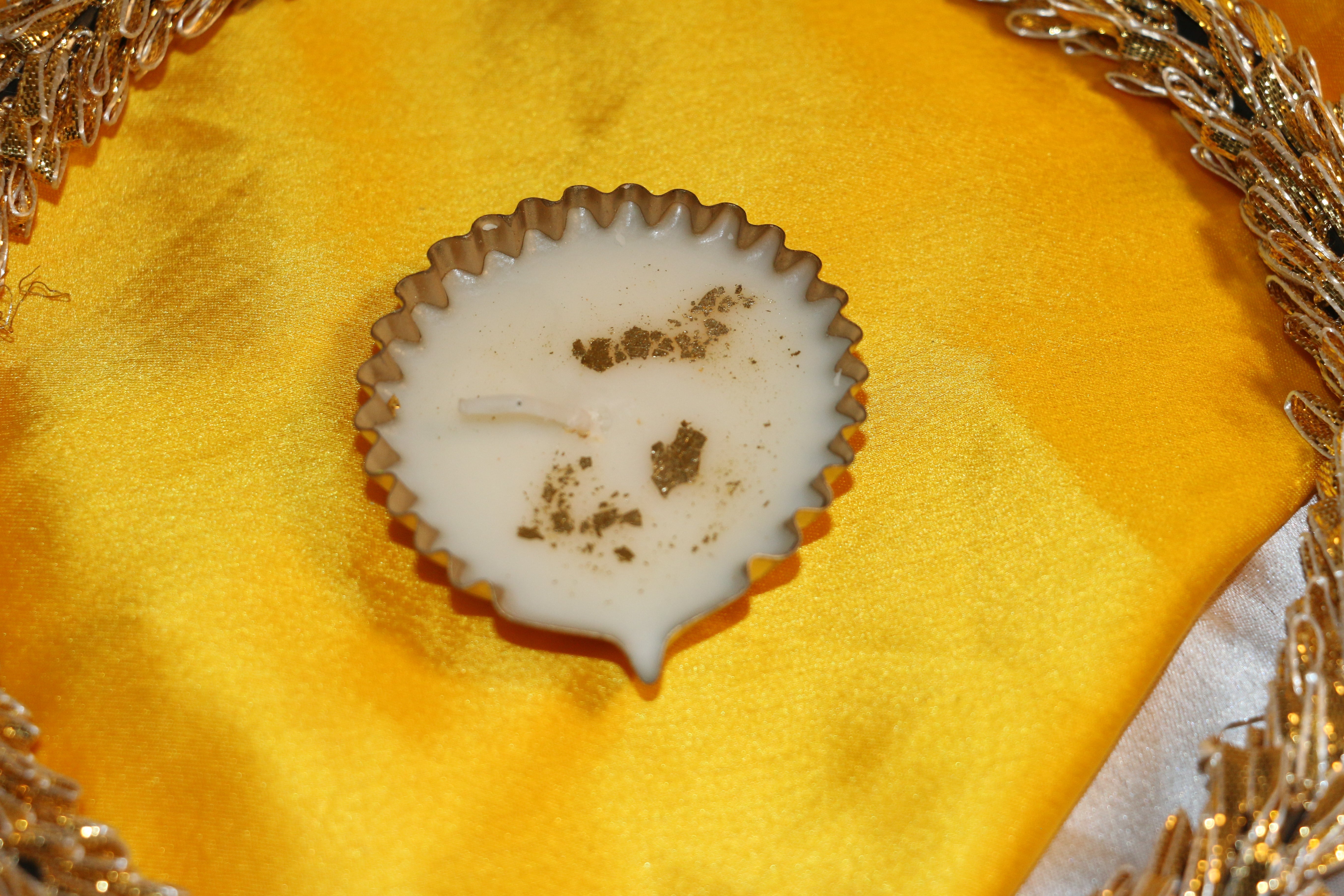 Diya Urli Metal Candle – Premium Soy Wax – Set of 4 - Ethnic Elegance with the Warmth of Vanilla