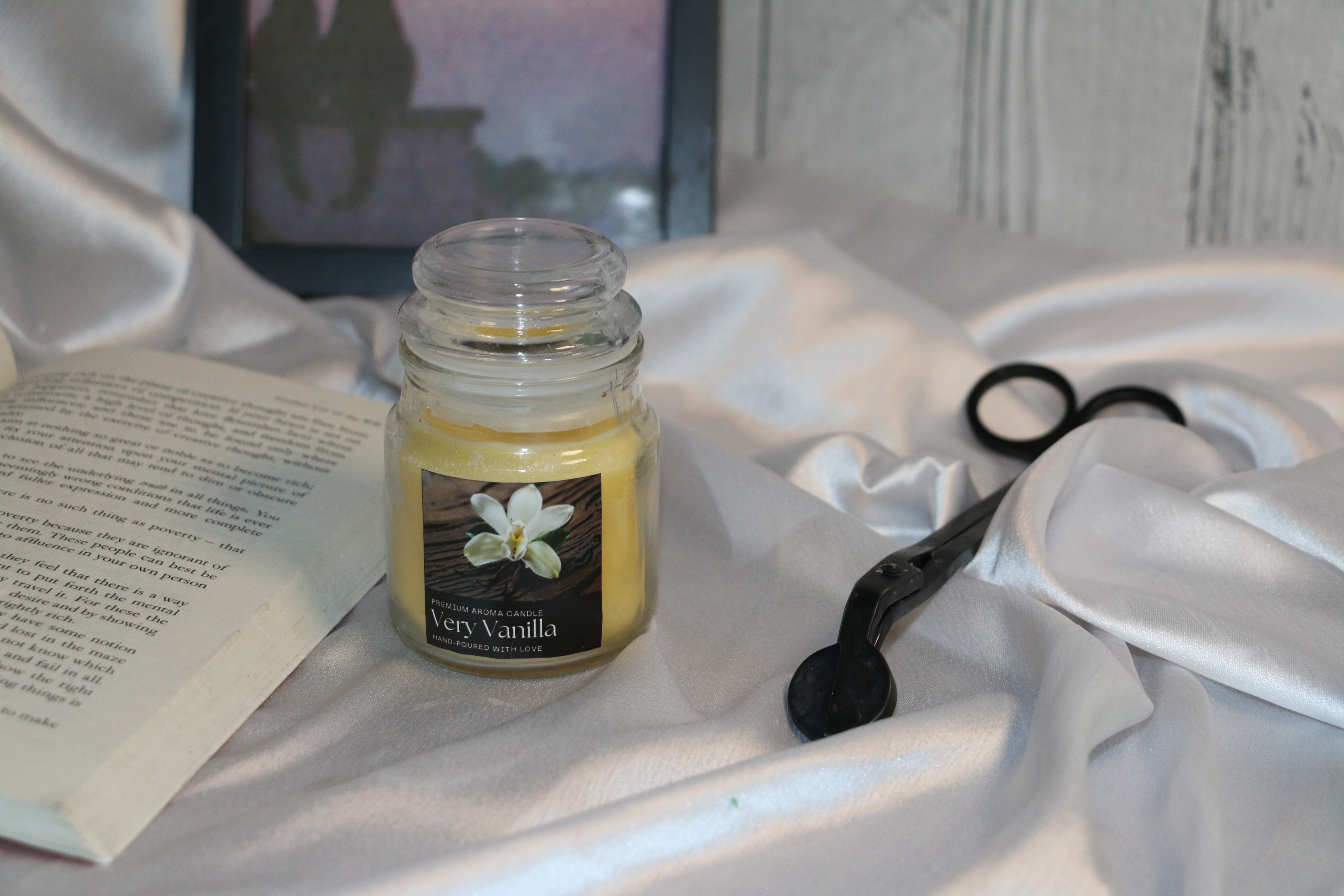 Yankee-Style Jar Candle – 100ml | Long Burn, Vibrant Colours & Premium Fragrances