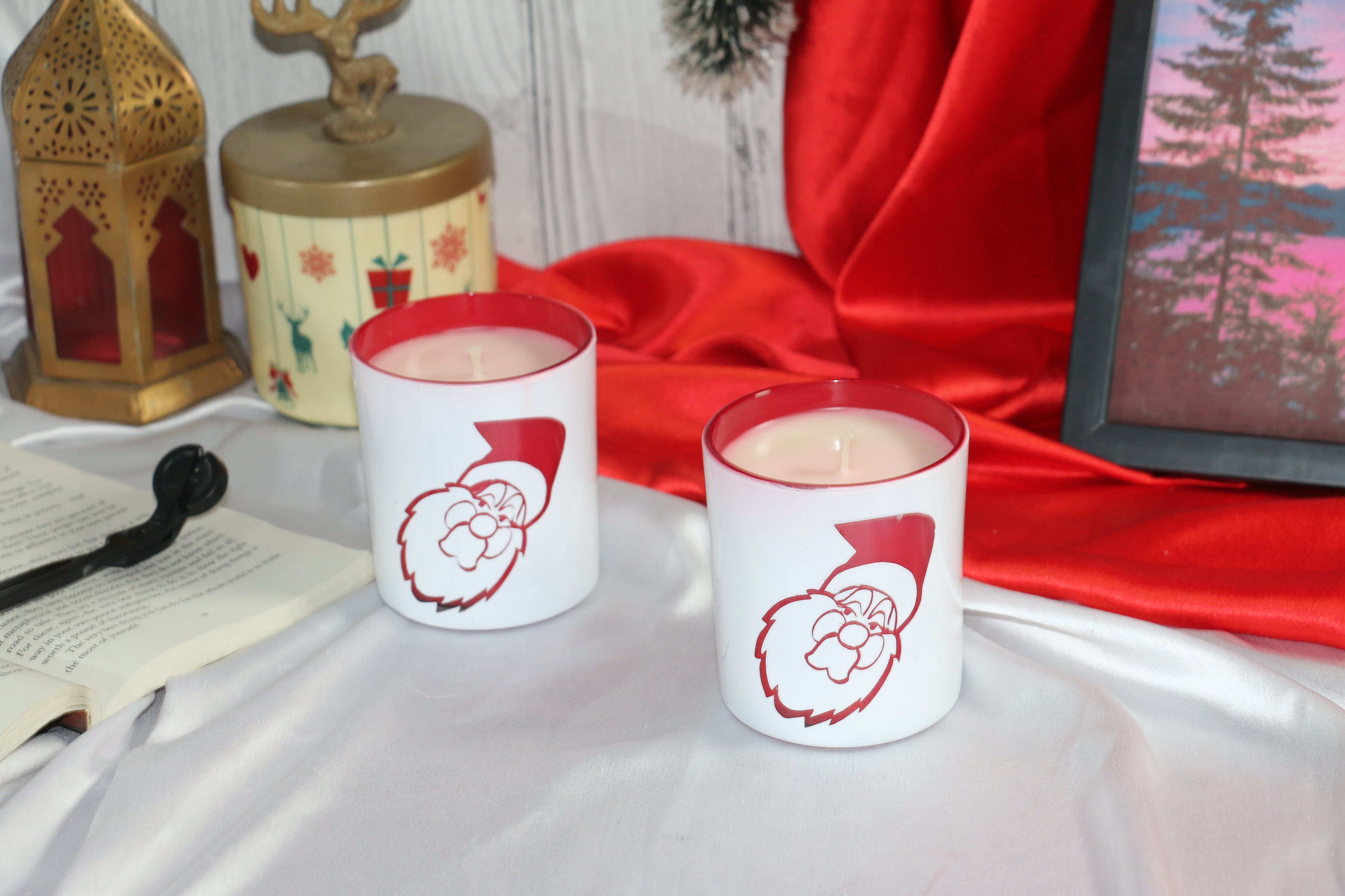 Santa Face Christmas Candle – Rose & Oud Fragrance