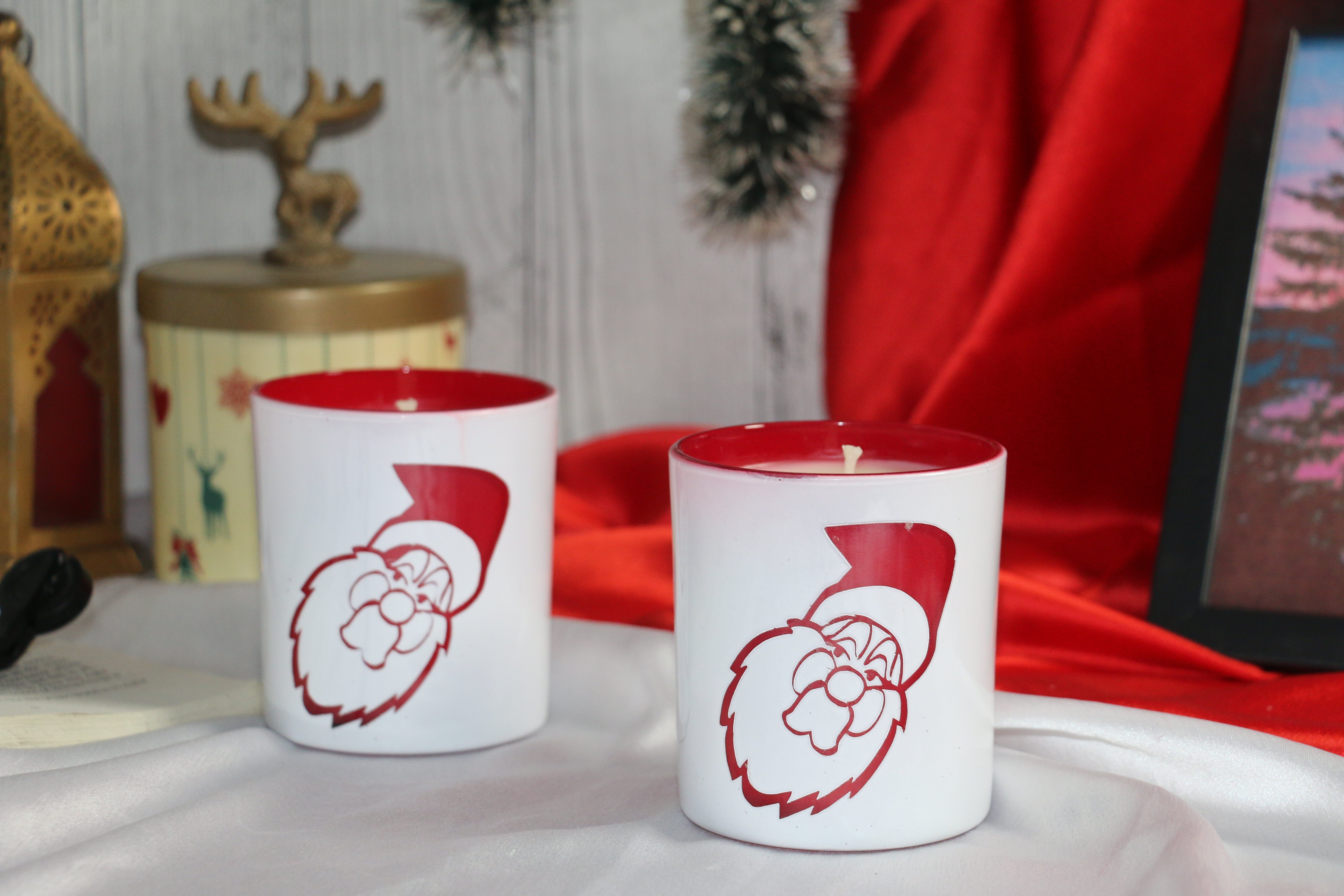 Santa Face Christmas Candle – Rose & Oud Fragrance