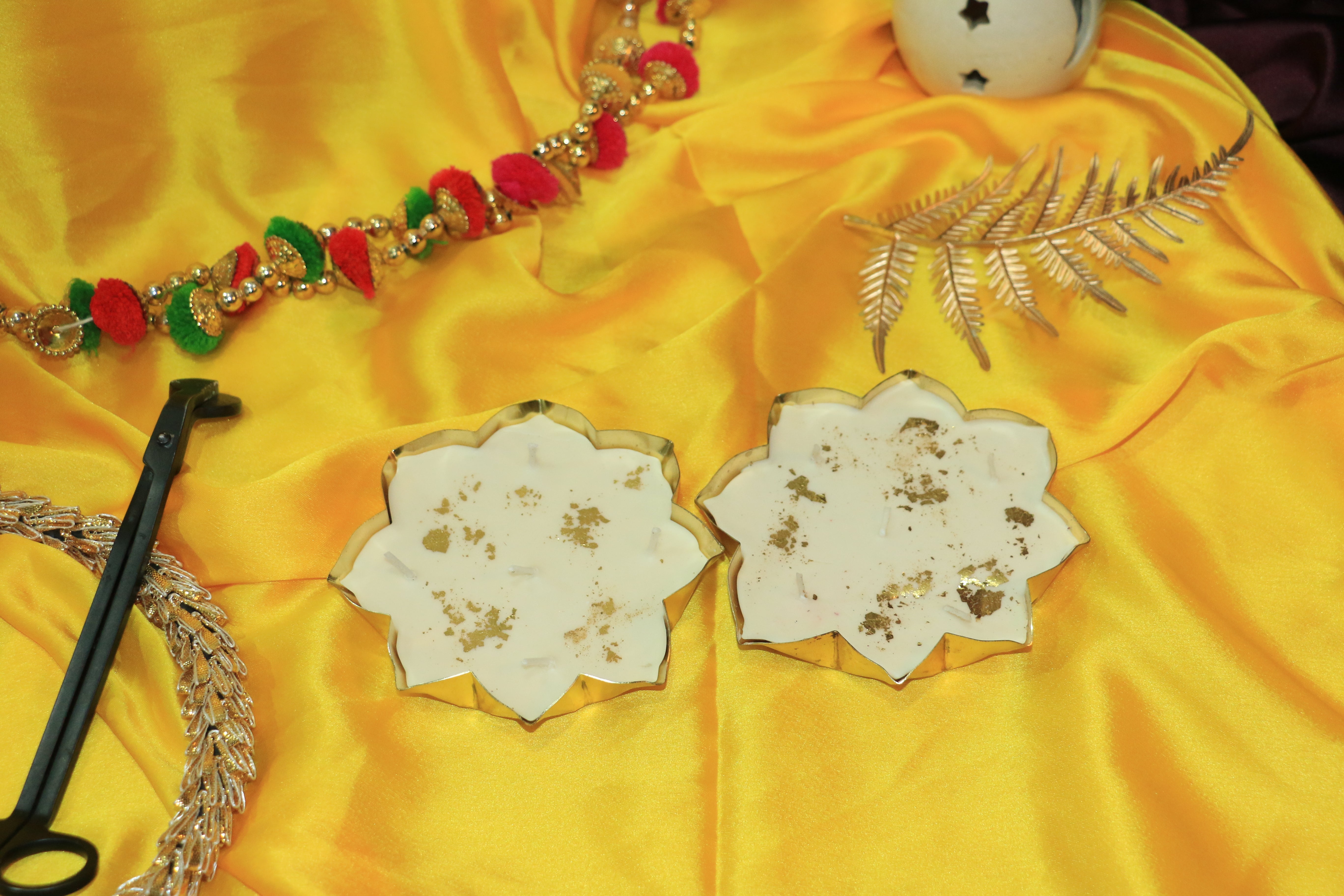 Lotus Urli Candle – Gajra Fragrance | Elegant Floral Décor & Aroma