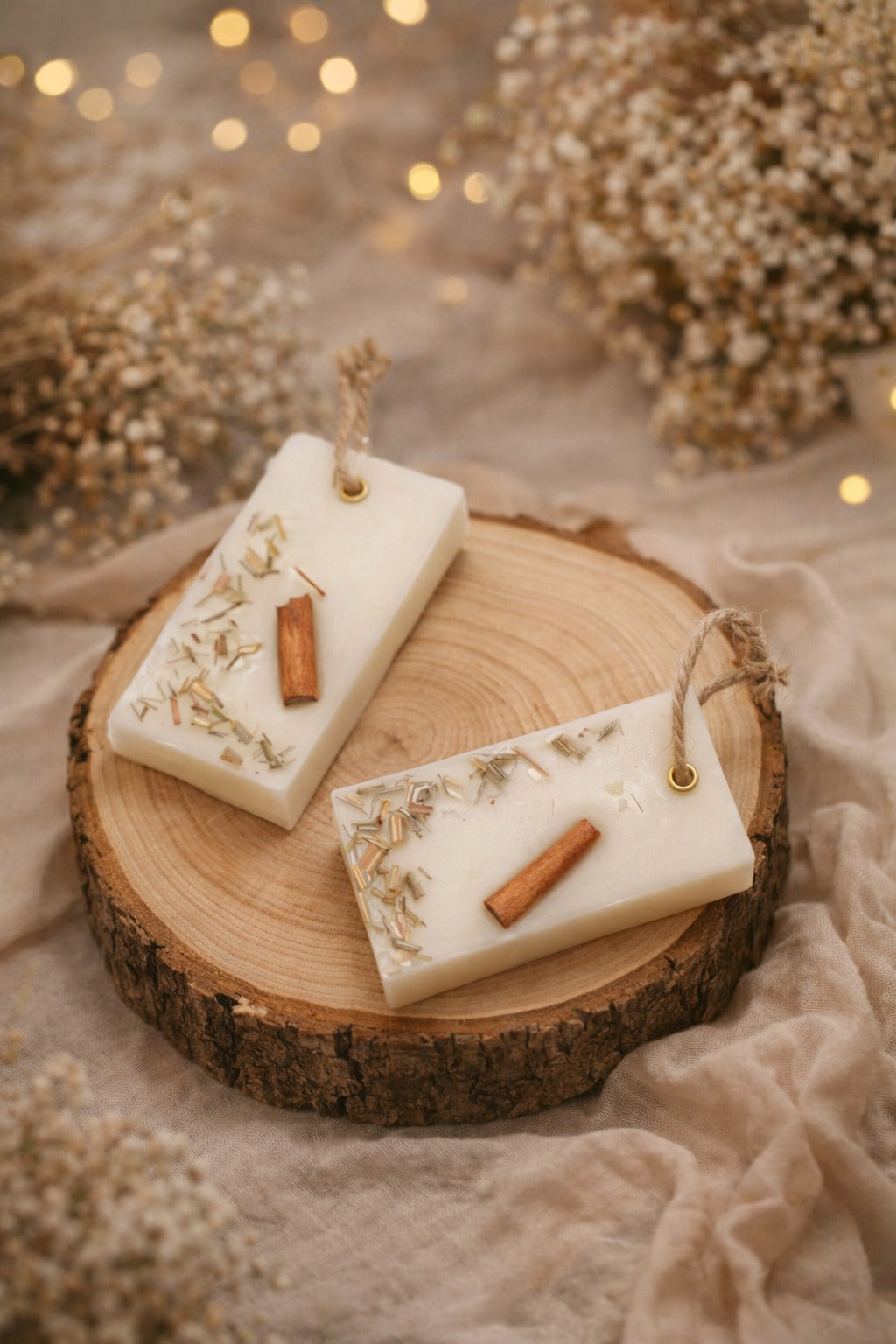 Lemongrass Scented Wax Tablet with Dried Lemongrass & Cinnamon | Natural Aromatherapy Wax Melt for Home, Wardrobe & Office