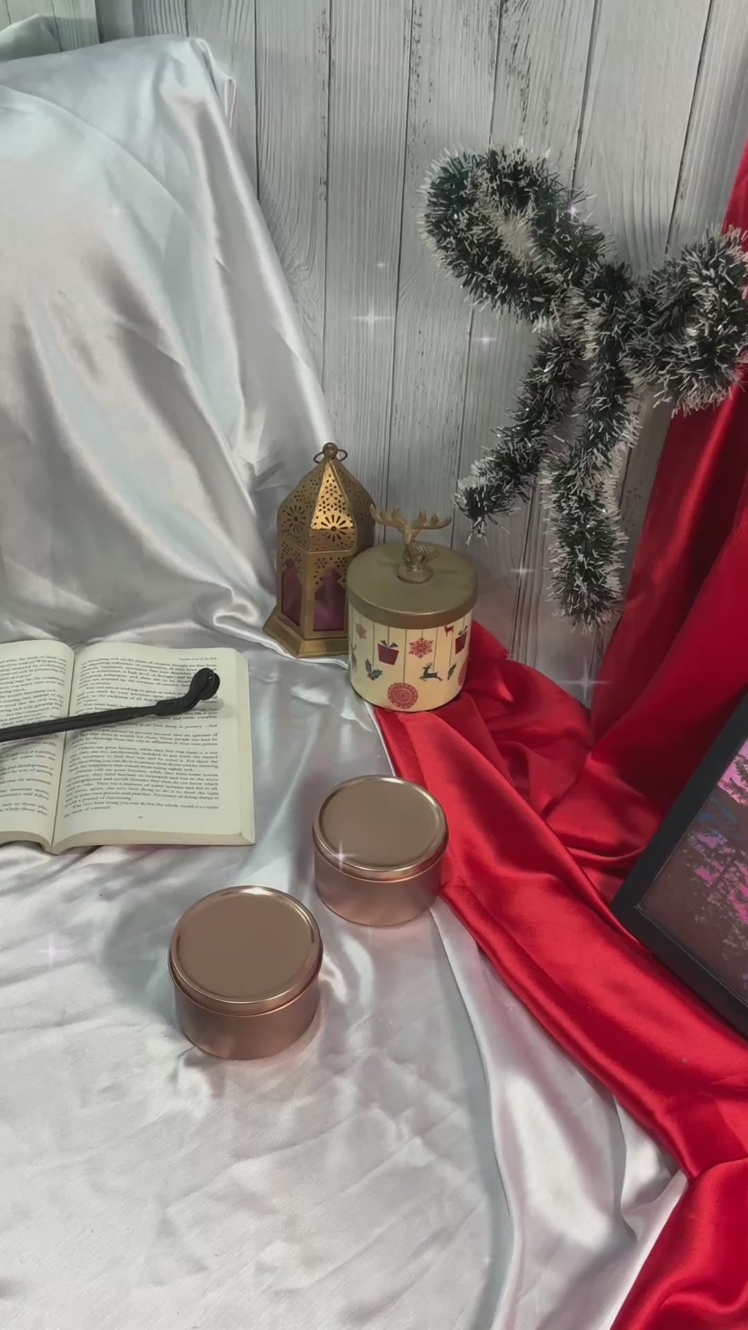 🎄 Rose Gold Christmas Tin Candle – Violet Rose Scent (120ml)